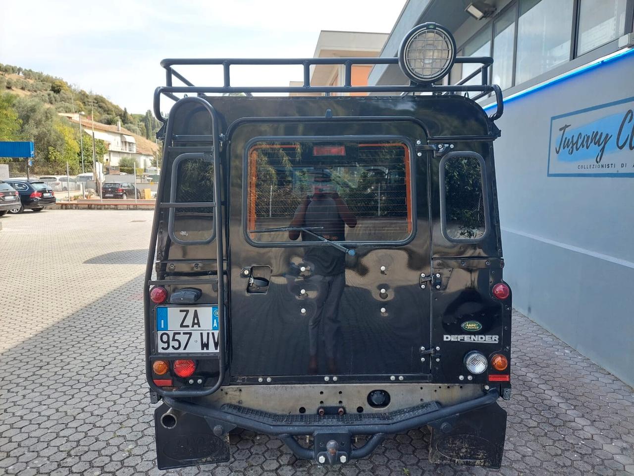 Land Rover Defender 110 2.4 TD4 SE