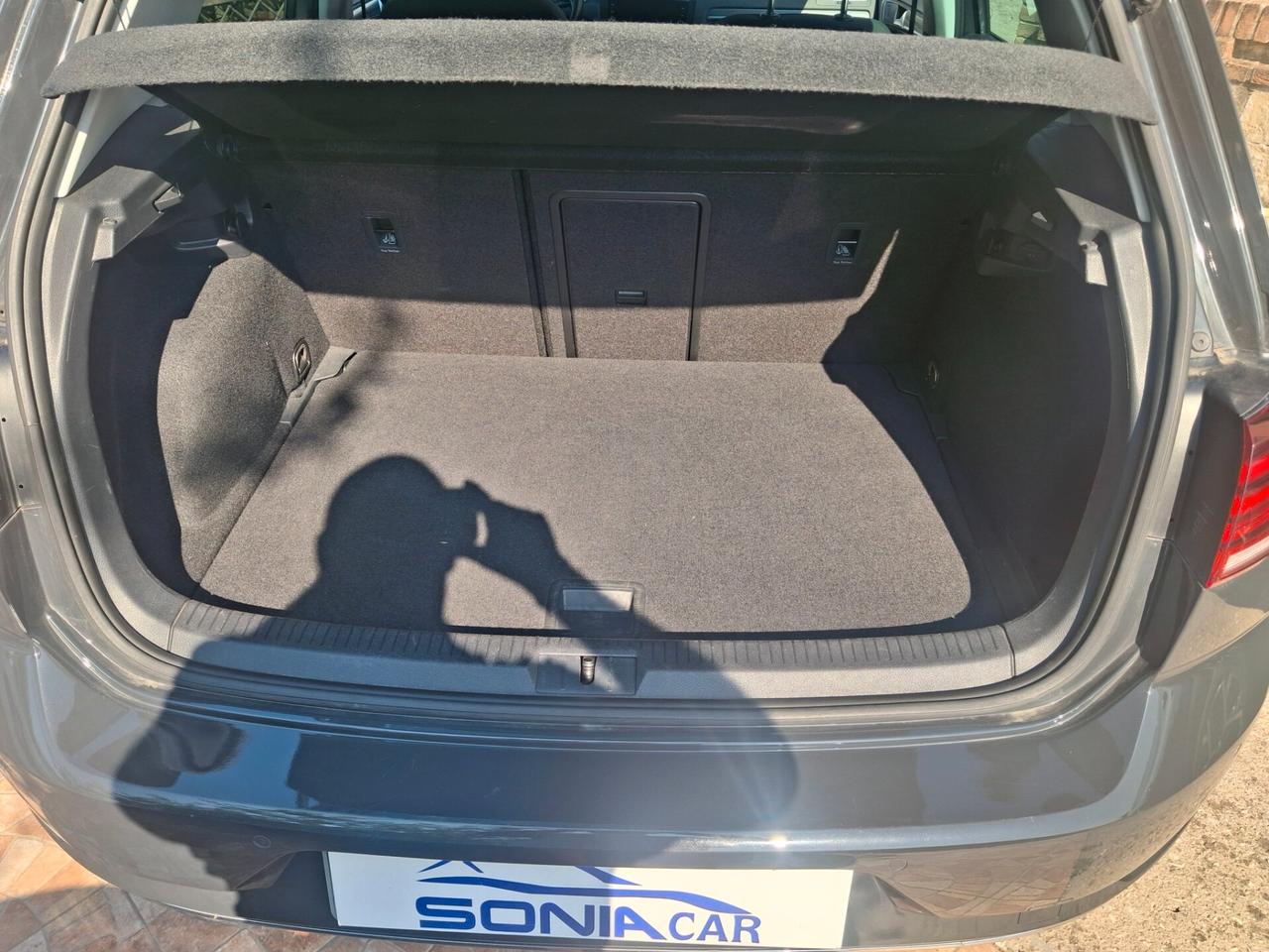 Volkswagen Golf e-Golf 136 CV elettrica
