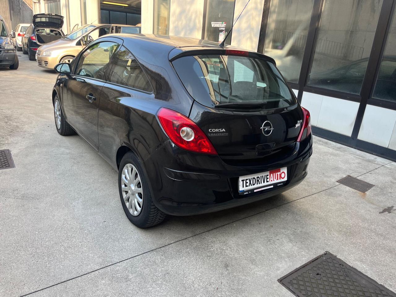 Opel Corsa 1.2 80CV 3 porte GPL-TECH Club
