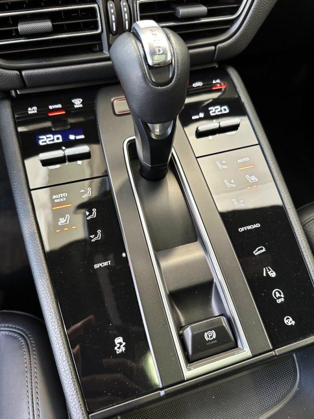 PORSCHE Macan 2.0 PDK - 21" - Tetto - Camera - PDLS - Bose -IVA