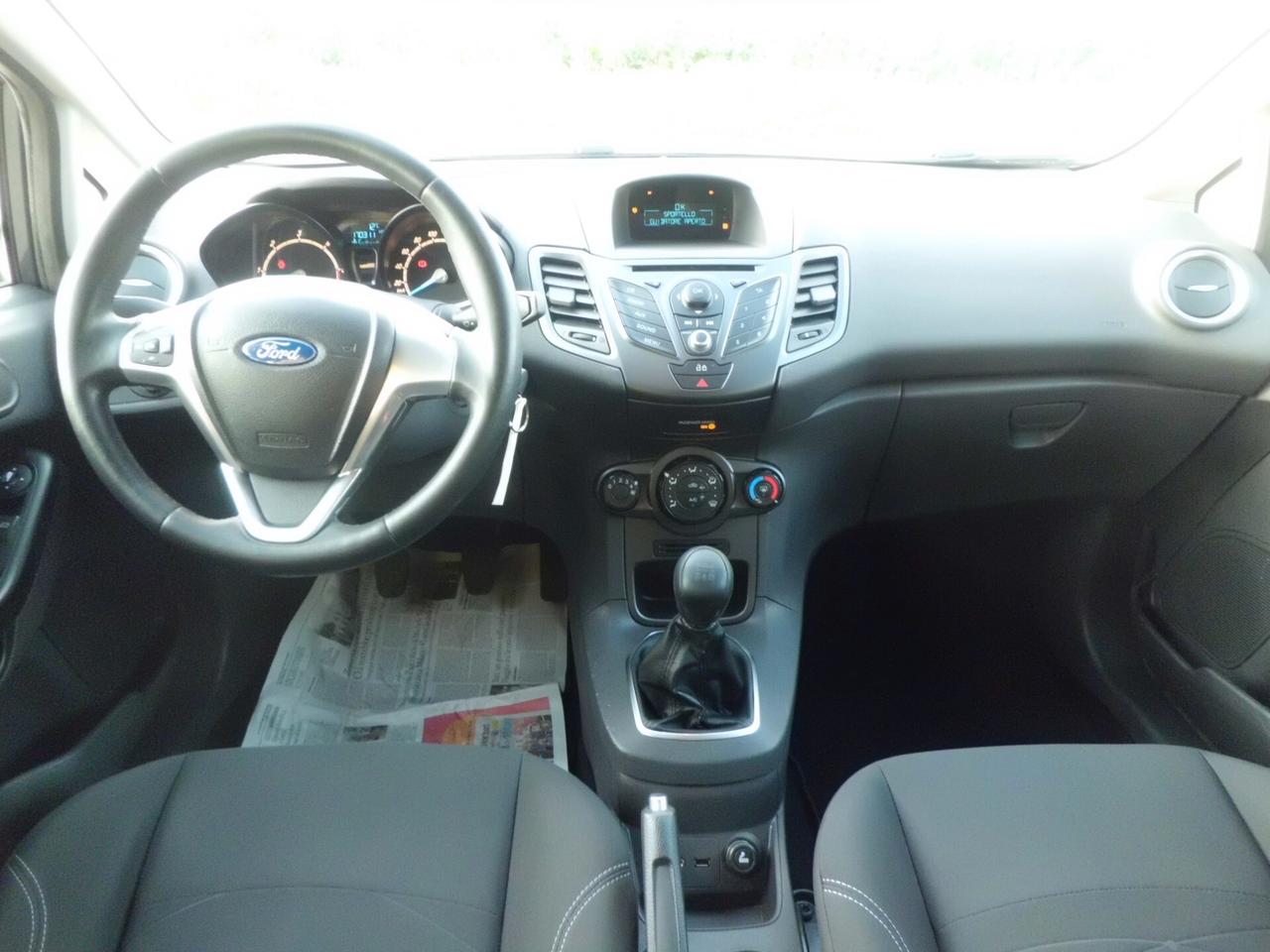 Ford Fiesta 1.5 TDCi 75CV 5 porte Titanium