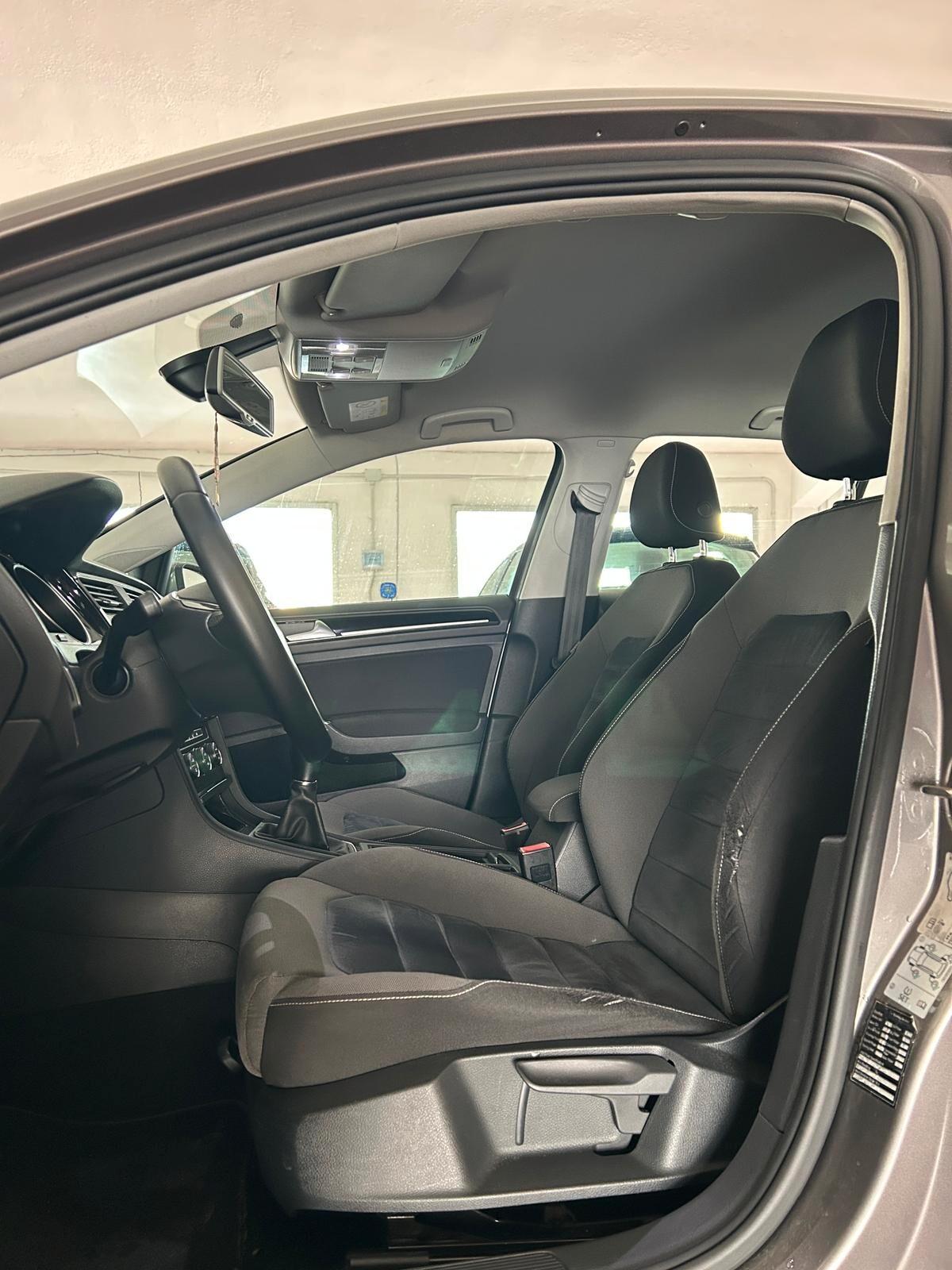 Volkswagen Golf 2.0 TDI 5p. Highline BlueMotion Technology