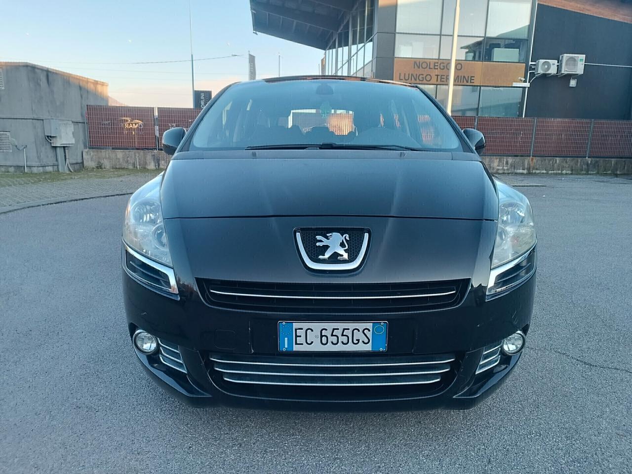 Peugeot 5008 1.6 diesel automatica garanzia
