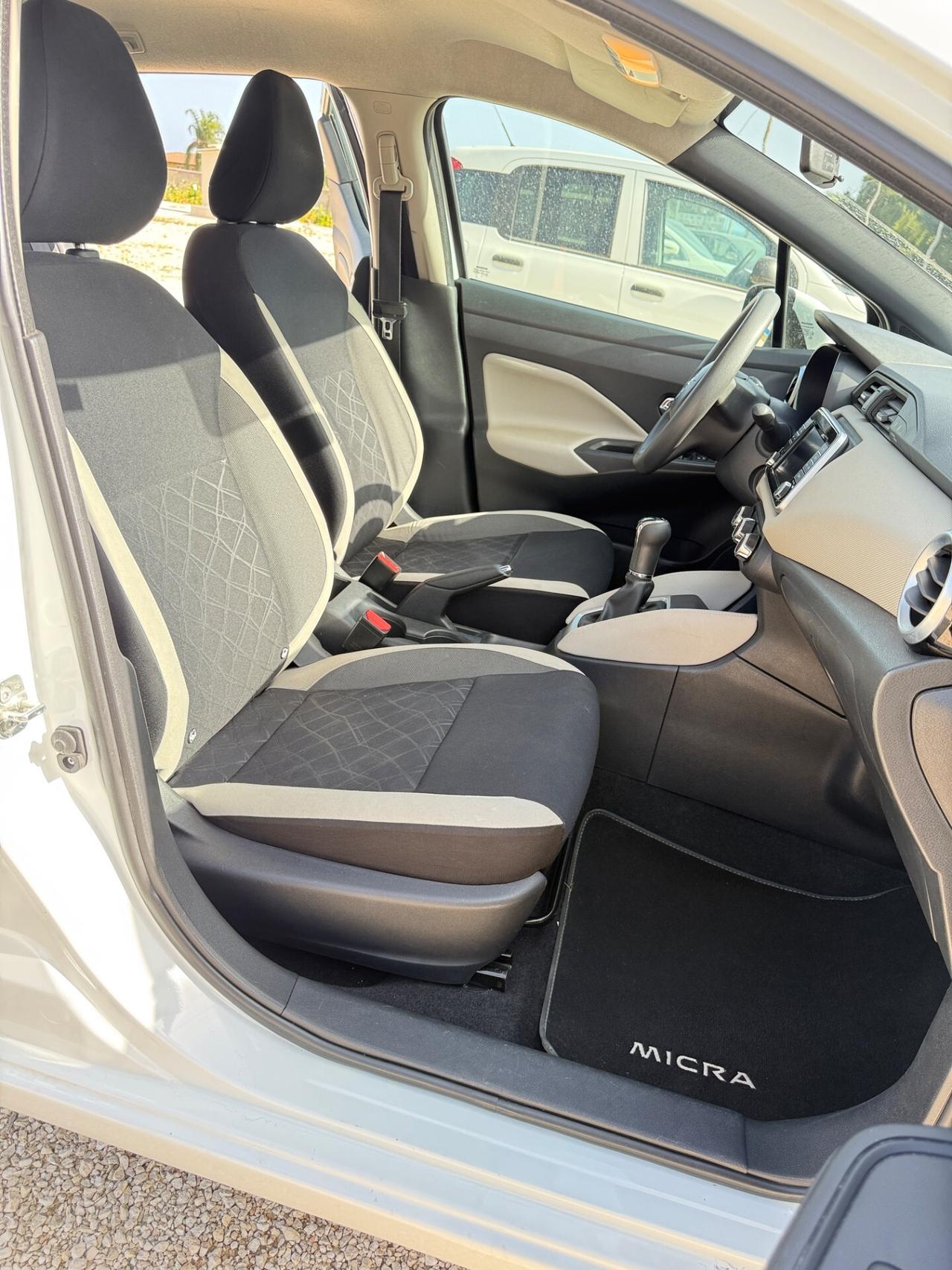 NISSAN Micra Tekna 1.0 71cv 2017 quinta serie 5 porte