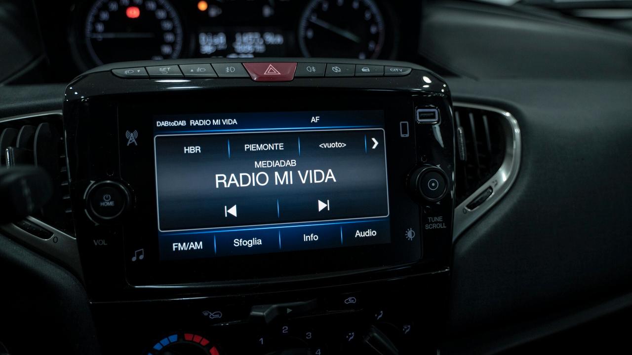 Lancia Ypsilon 1.0 FIREFLY 70 CV SES HYBRID GOLD CARPLAY LED FULL