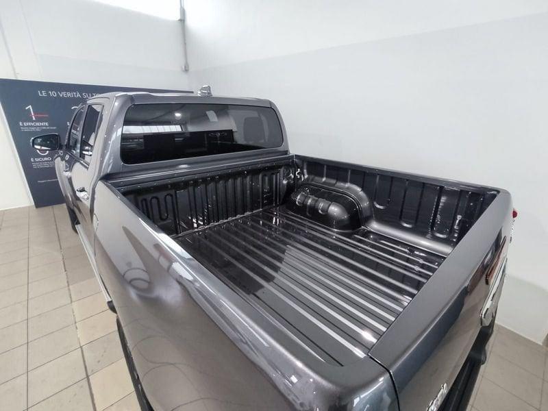 Toyota Hilux 2.4 D-4D A/T 4WD 4 porte Double Cab Executive