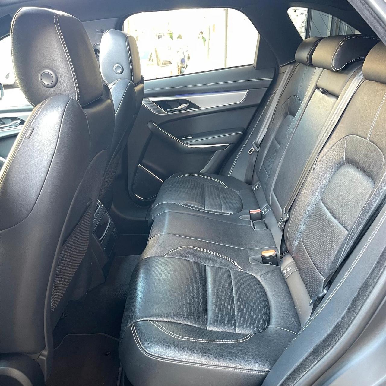 Jaguar F-Pace 2.0 D 204 CV AWD aut. R-Dynamic SE