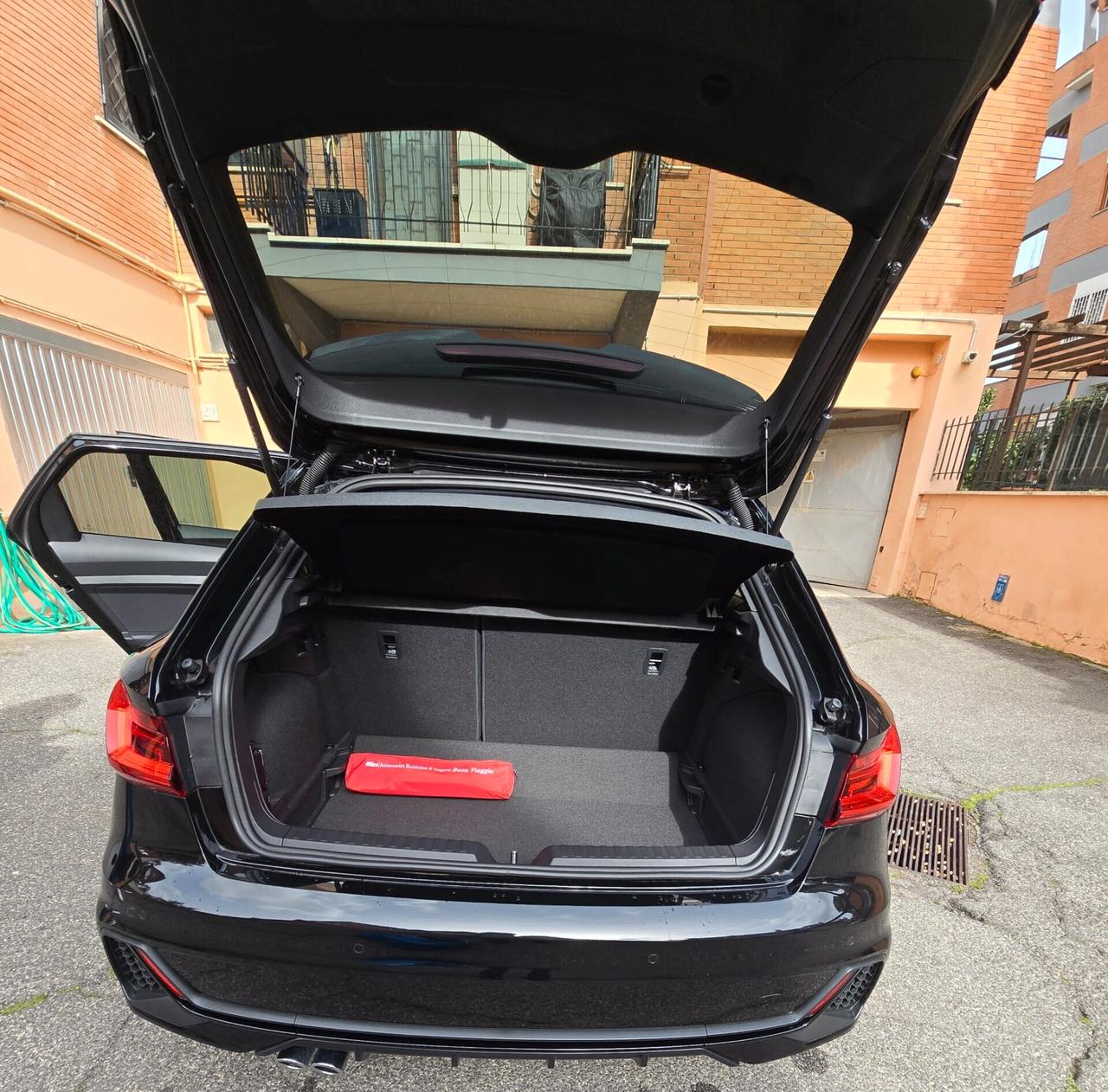 Audi A1 SPB 35 TFSI S tronic Identity Black