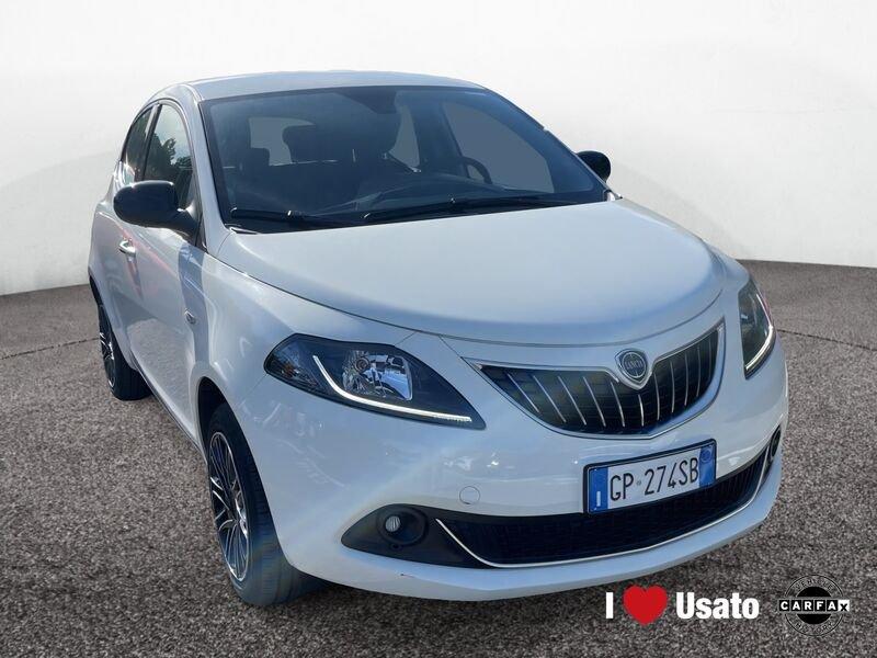 Lancia Ypsilon NUOVA My23 1.0 Firefly 70 CvStart&Stop Hybrid Gold