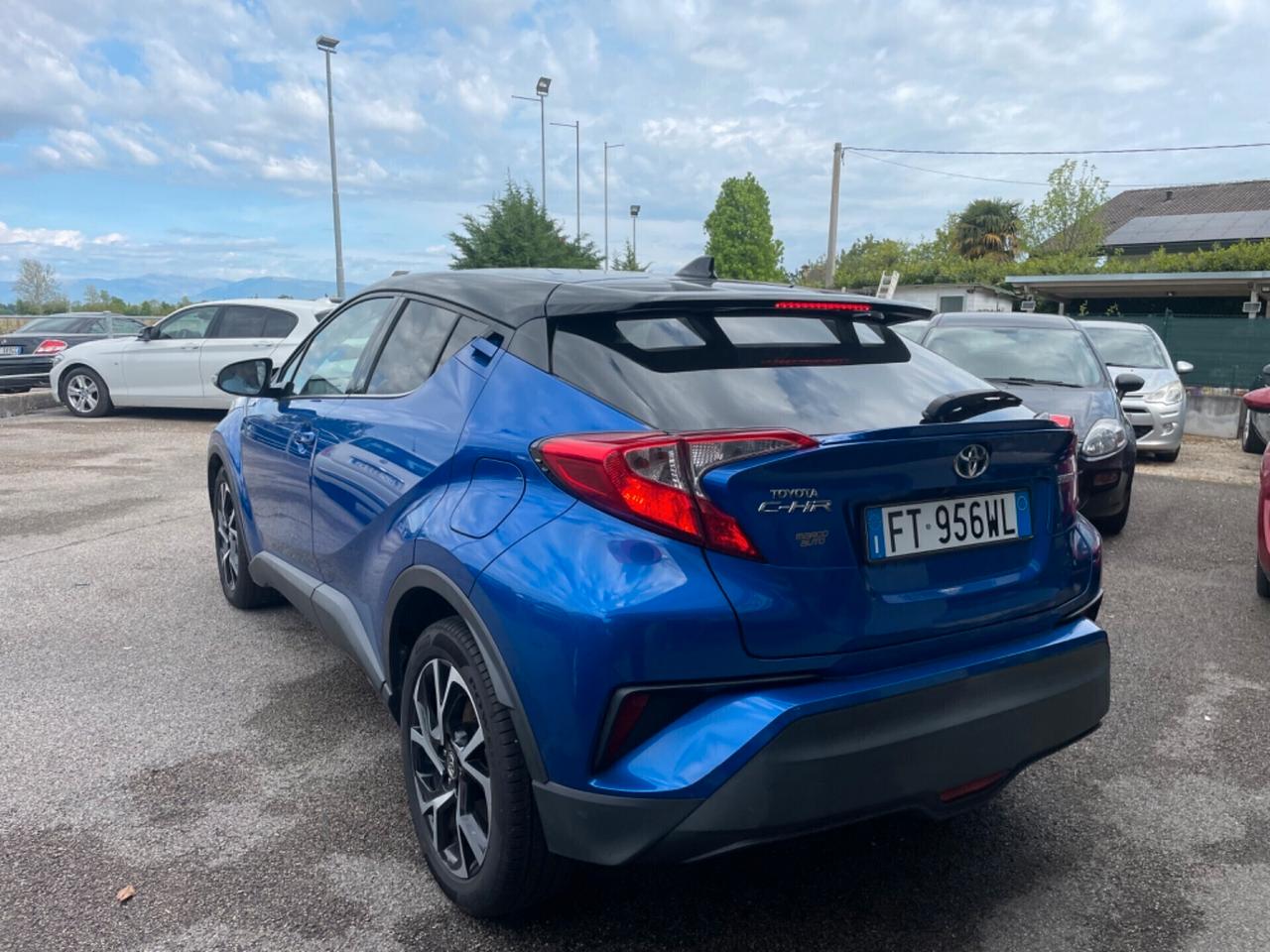 Toyota C-HR 1.8 Ibrida Neopatentati