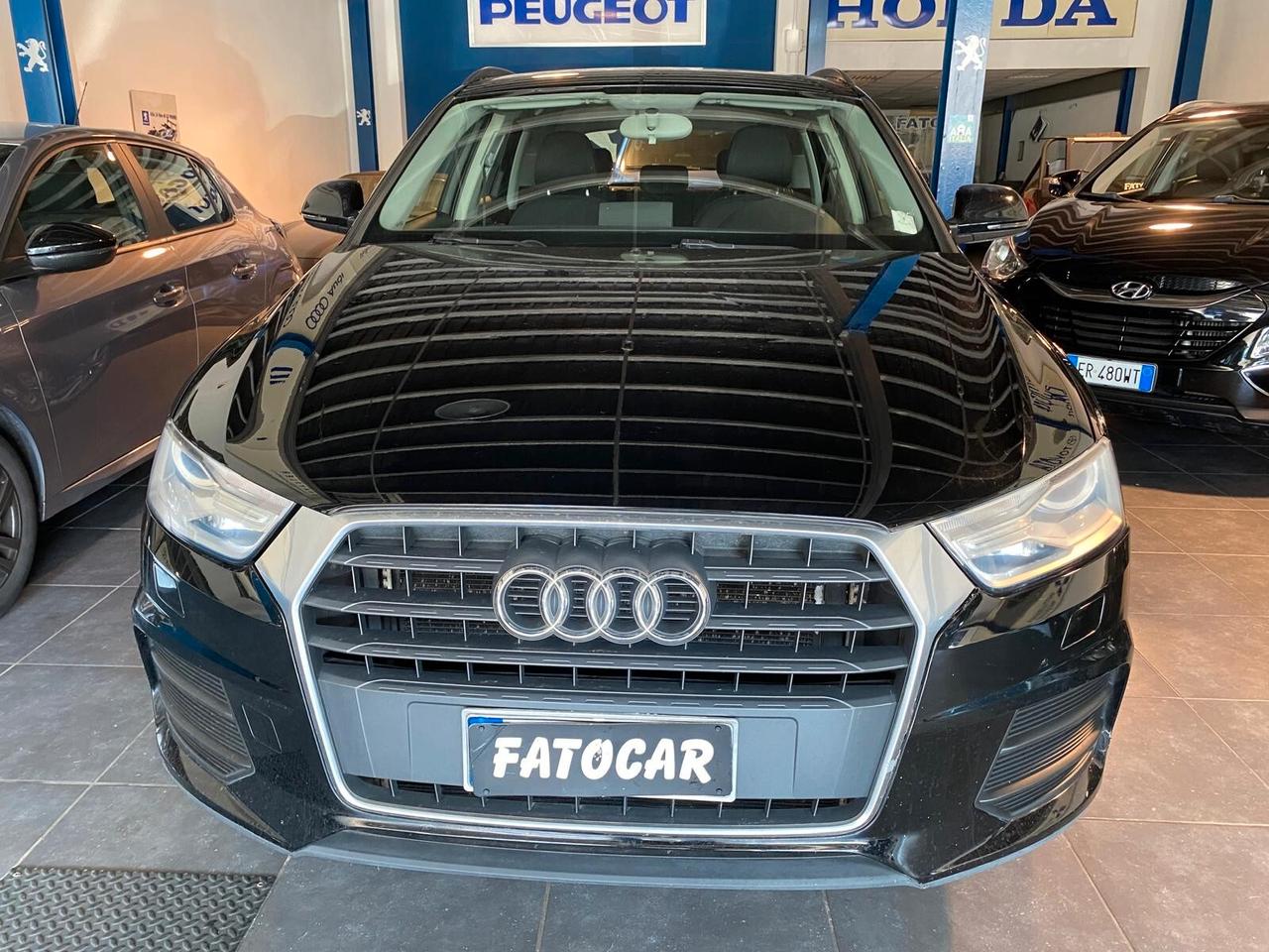 Audi Q3 2.0 TDI 120 CV Business
