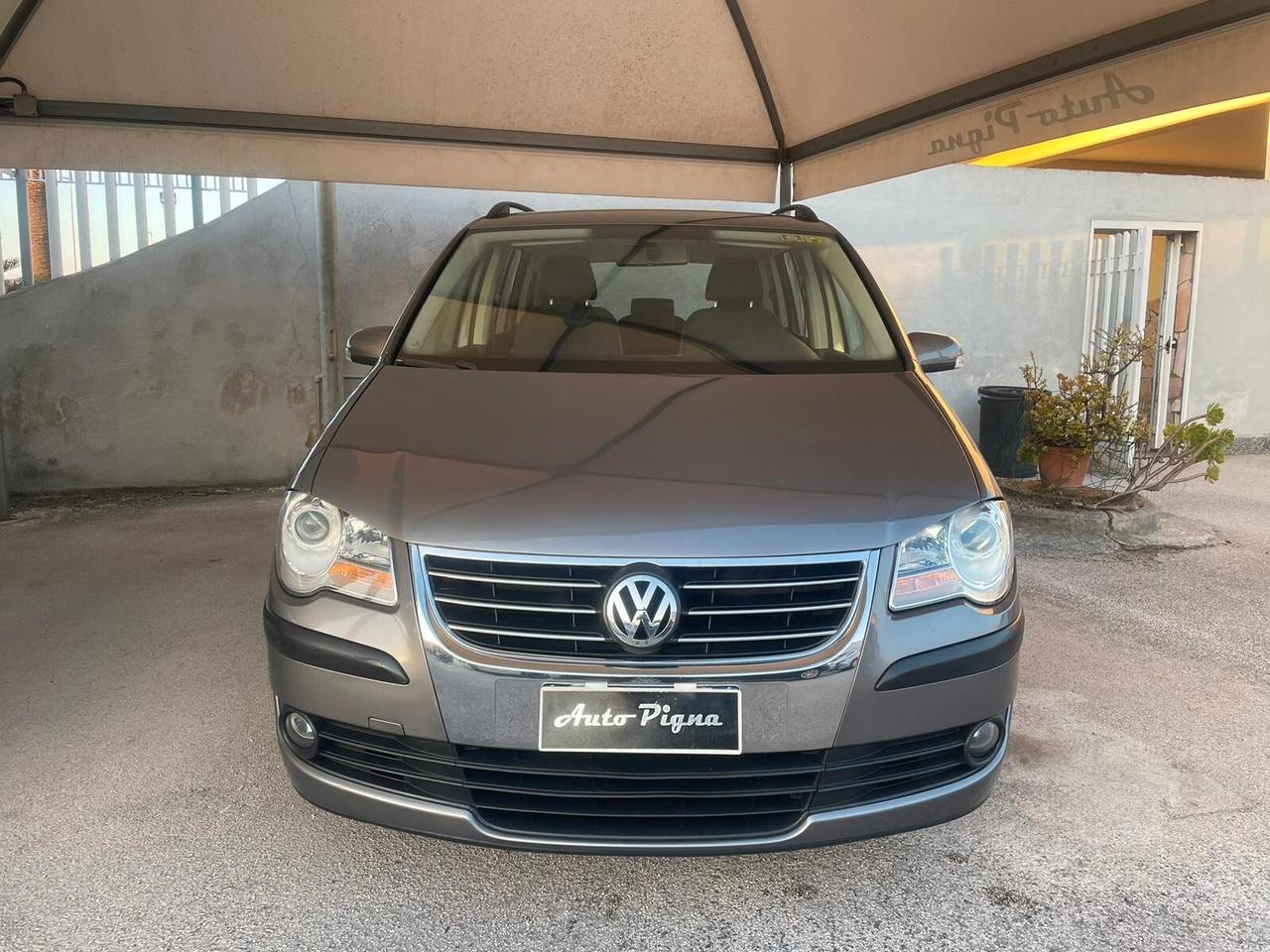 Volkswagen Touran 1.6 Trendline GPL