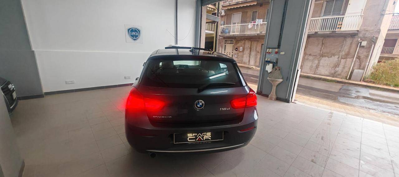 Bmw 116 116d 5p. Urban