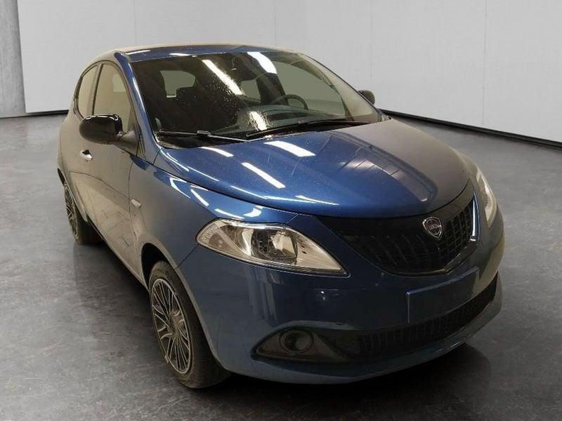 Lancia Ypsilon 1.0 firefly hybrid Oro s&s 70cv