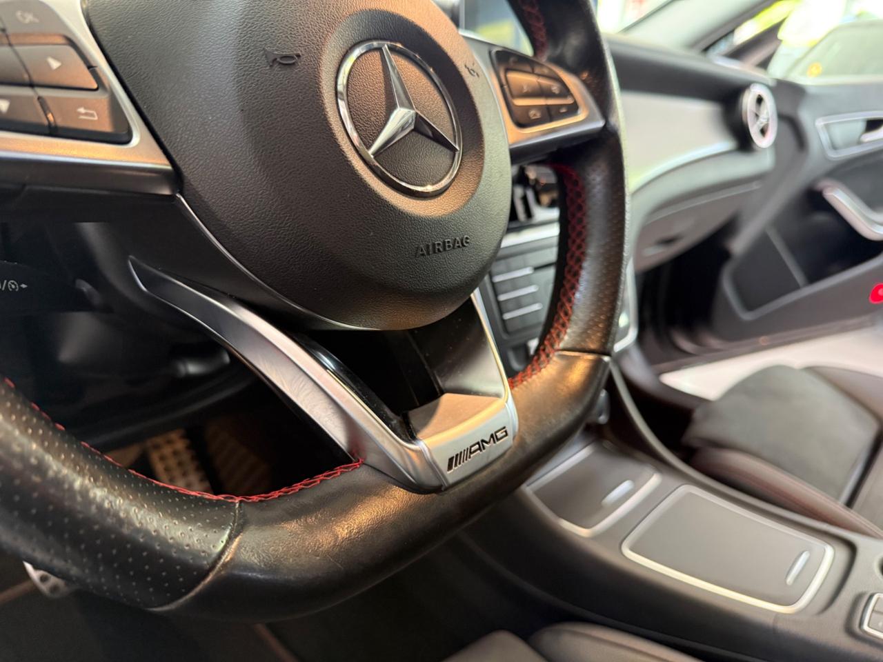 Mercedes-benz CLA 200 d 4Matic Automatic Premium