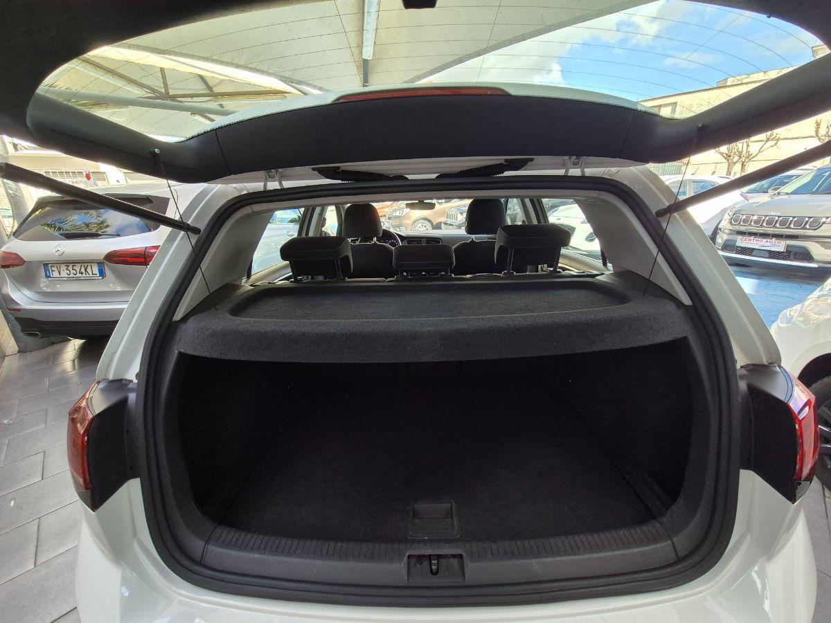 VOLKSWAGEN - Golf - 1.6 TDI 115CV DSG 5p. Highline BMT