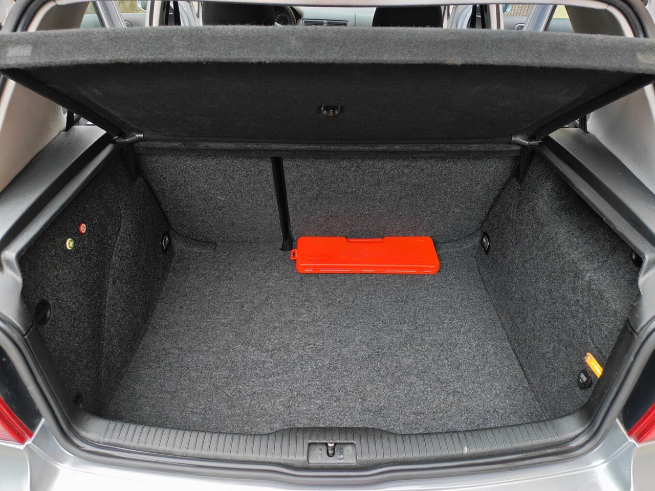 Volkswagen Golf 1.6 BENZINA 105cv 25years / Unipro