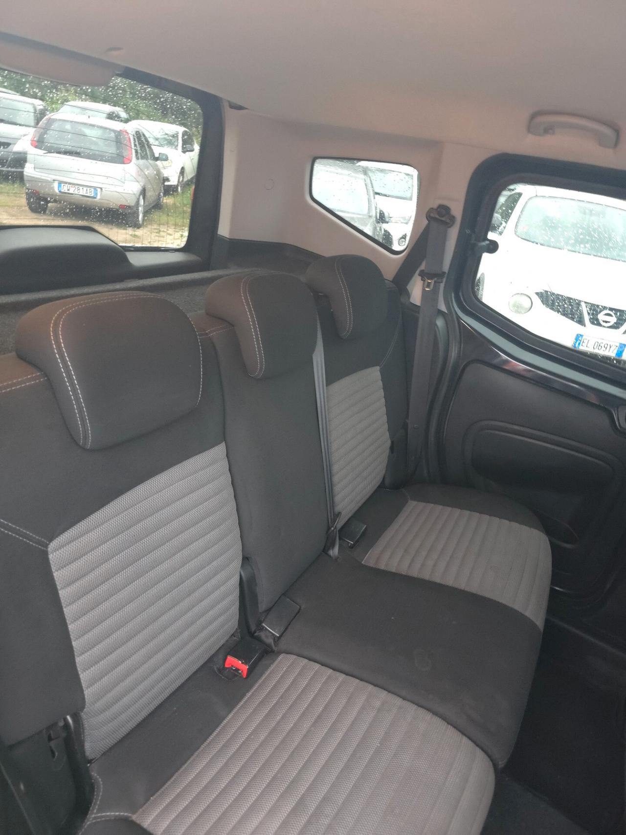 Fiat Qubo 1.3 MJT 95 CV Trekking