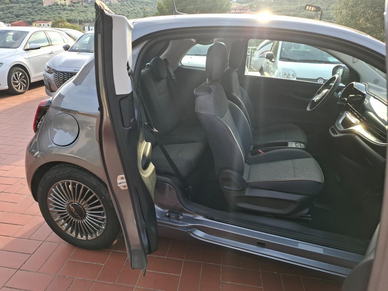 Fiat 500 500e 3+1 42 kWh Passion