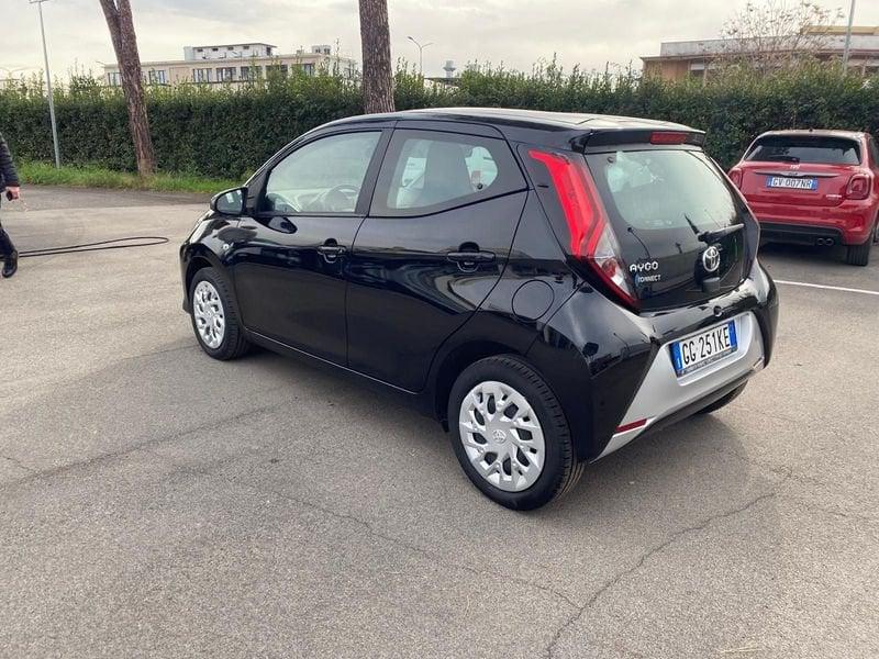 Toyota Aygo Connect 1.0 VVT-i 72 CV 5 porte x-play