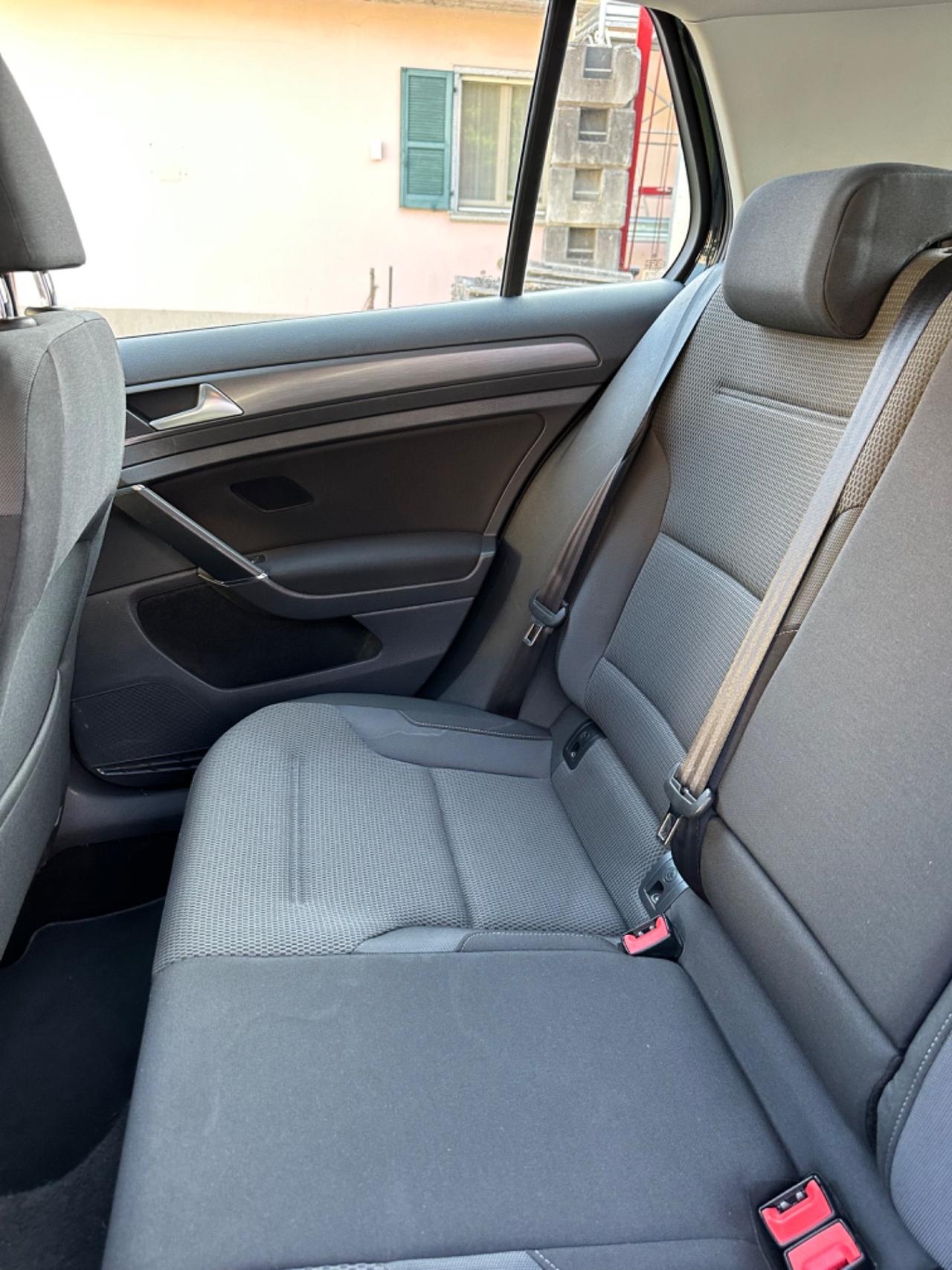 Volkswagen GOLF 1.2 TSI 105 CV CMBT KMCERT UNICOPR