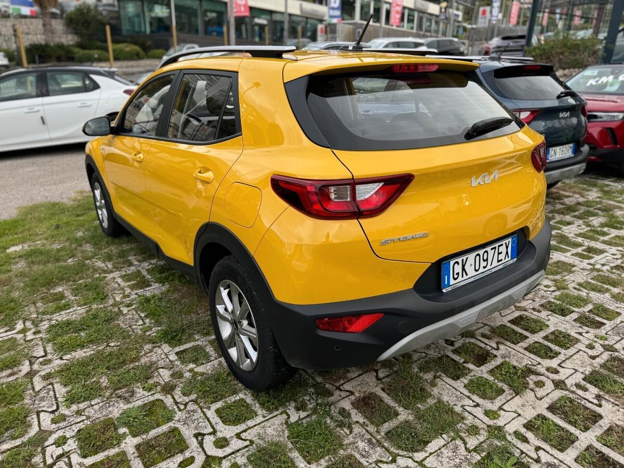 Kia Stonic 1.2cc DPI 84cv Urban