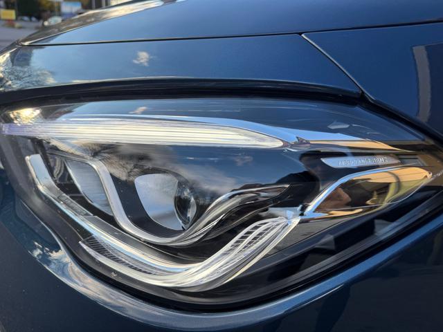 MERCEDES-BENZ GLA 200 d Automatic Premium