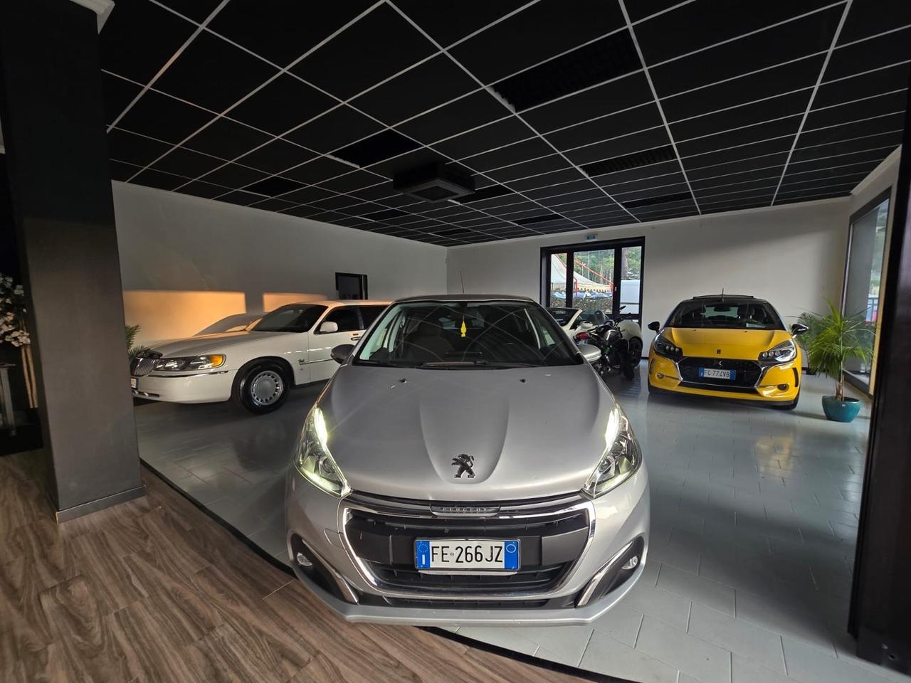Peugeot 208 PureTech 82 5 porte Access