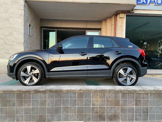 AUDI Q2 30 TDI Admired Advanced-RETROCAMERA-CARPLAY