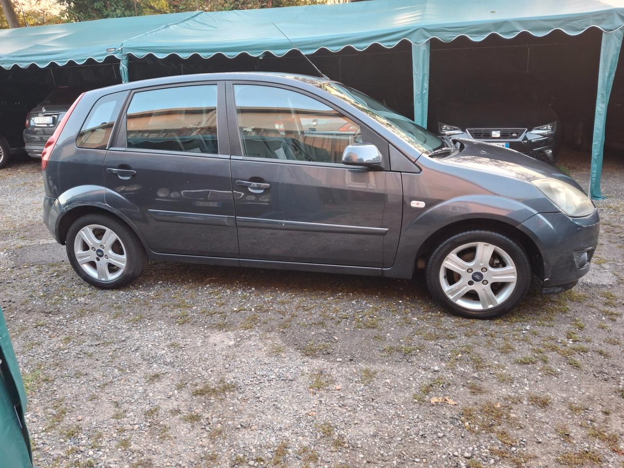 Ford Fiesta MECCANICA OTTIMA OK NEOPATENTATI!