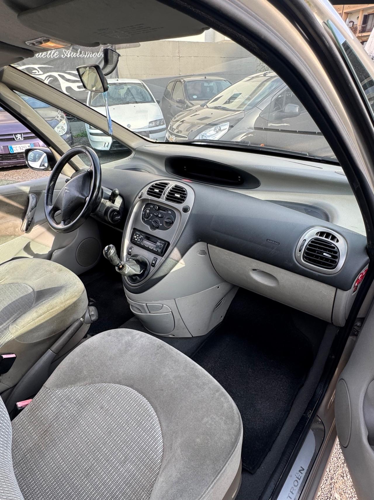 Citroen Xsara Picasso 1.6 16V Elegance