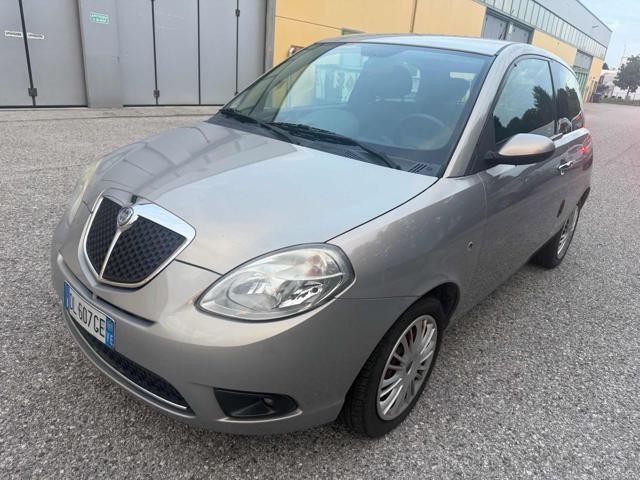 LANCIA Ypsilon 1.2 Argento senza nessun lavoro da fare