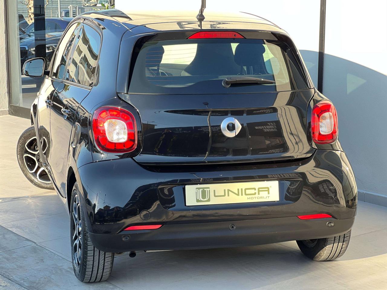 smart forFour 0.9 t Passion 90cv twinamic my19 TETTO
