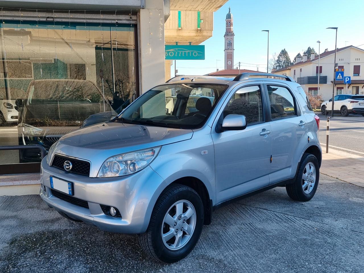 Daihatsu Terios 1.5 4X4 con GANCIO TRAINO