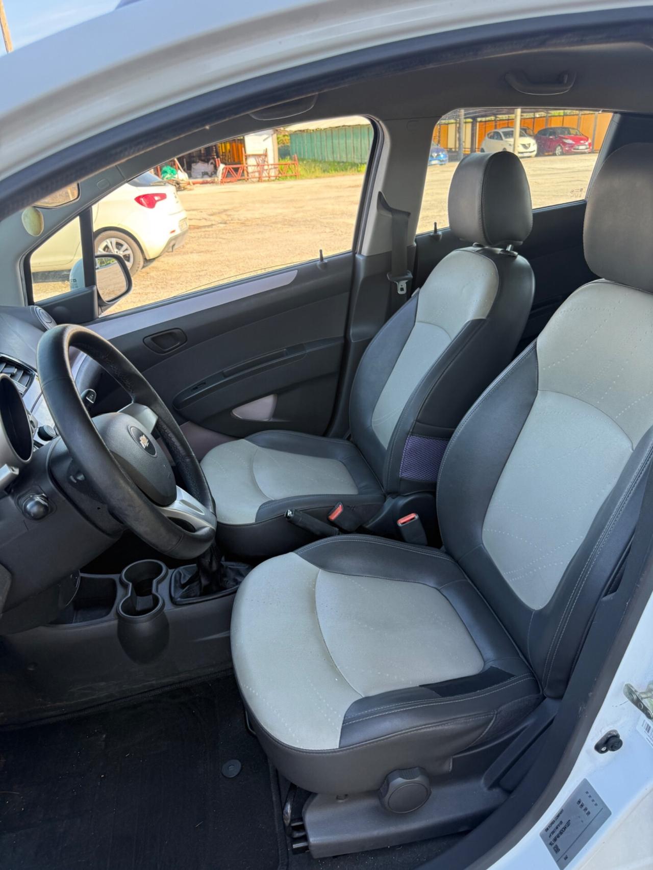Chevrolet Spark SPORT 1.0 Benzina neopatentati UNIPRO