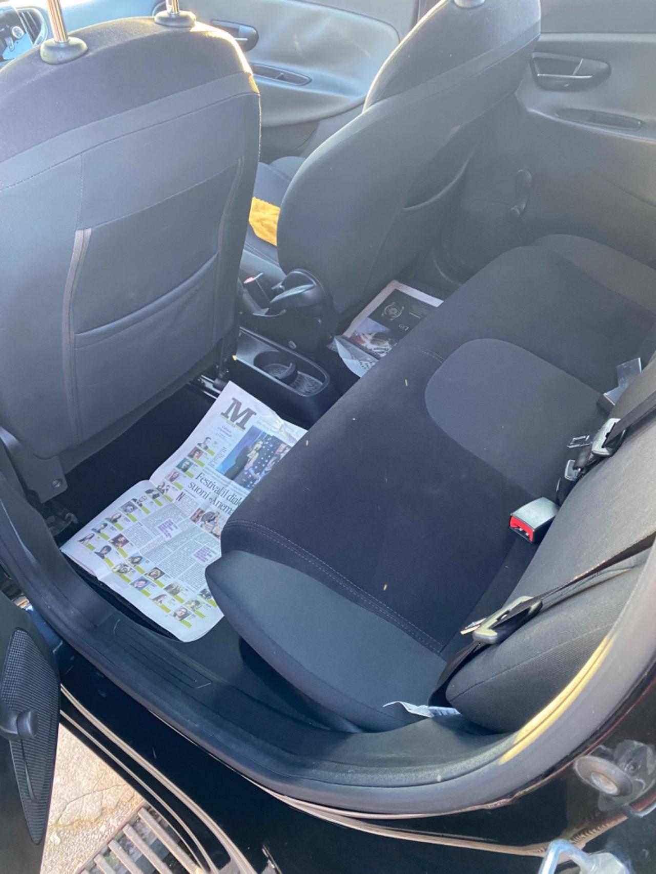 Lancia Ypsilon 1.2 69 CV 5 porte GPL Ecochic Silver