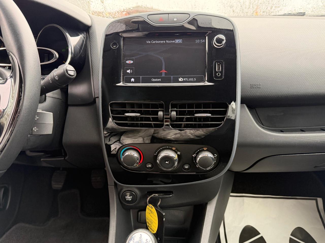 Renault Clio 1.2 benzina km 85000 Neopatentati