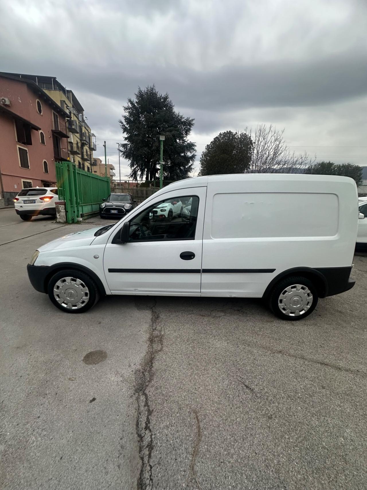 Opel Combo 13 CDTI