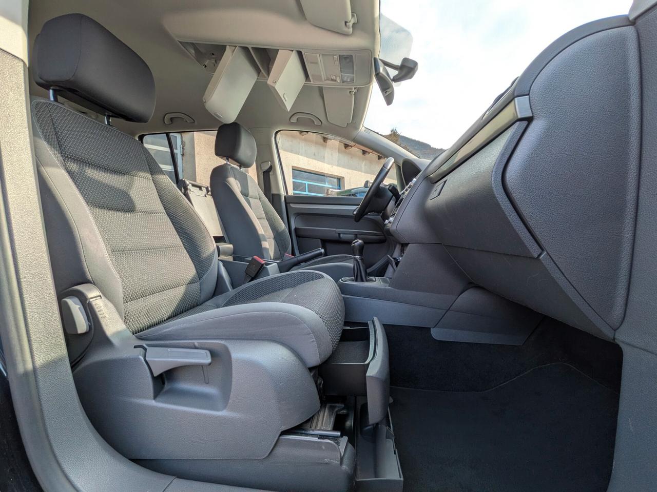 VW TOURAN 1.6 TDI 105CV 7 POSTI