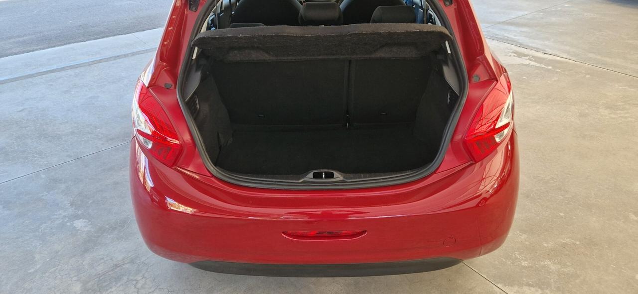 Peugeot 208 1.4 HDi 68cv 5 porte Allure