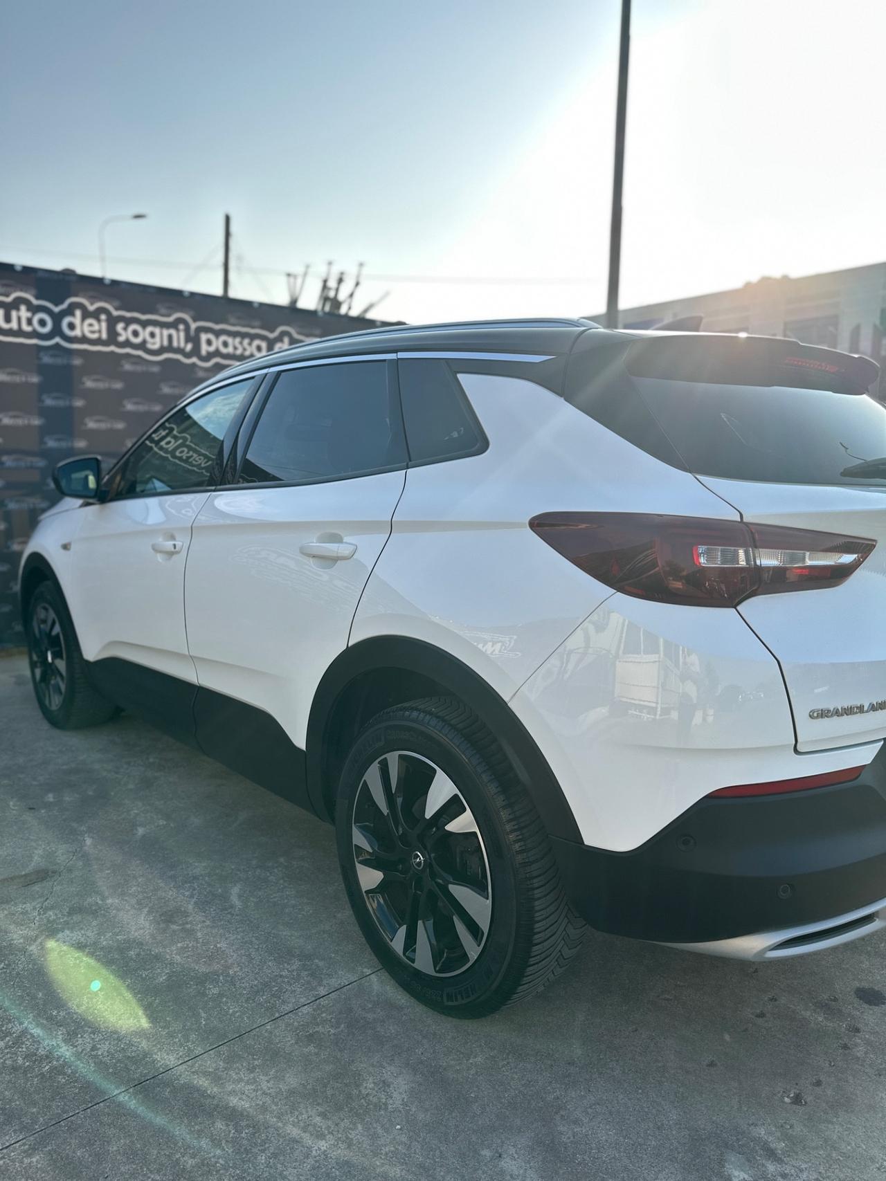 OPEL GRANDLAND X (anno 2019)CAMBIO AUTOMATICO