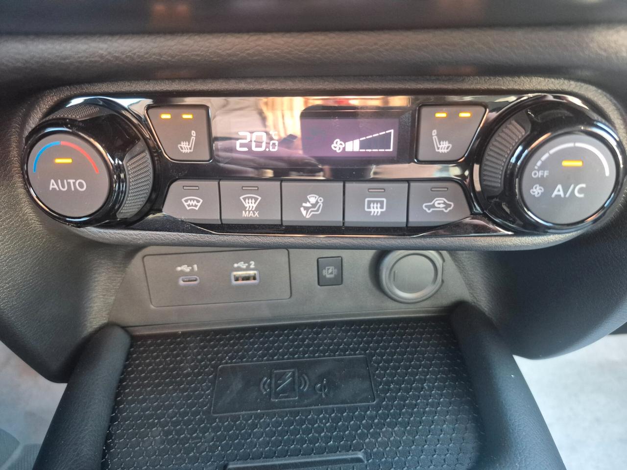 Nissan Juke 1.0 DIG-T 114 CV N-Connecta