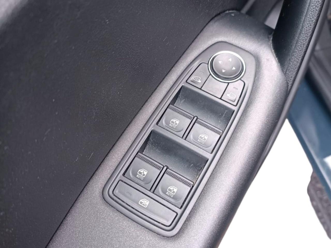 Renault Captur TCe 100 CV GPL Equilibre