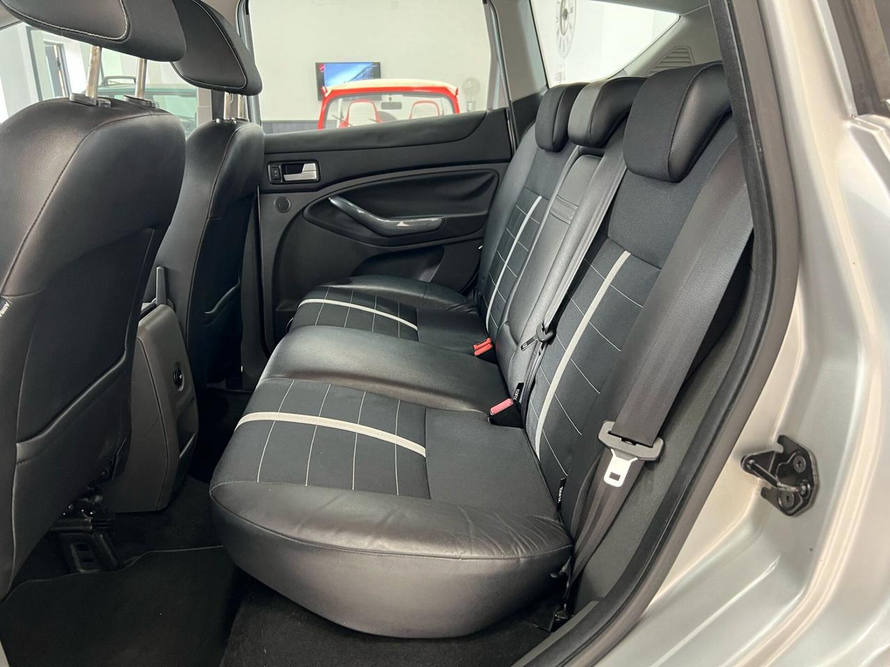 Ford Kuga 2.0 TDCi 163 CV 4WD Titanium DPF