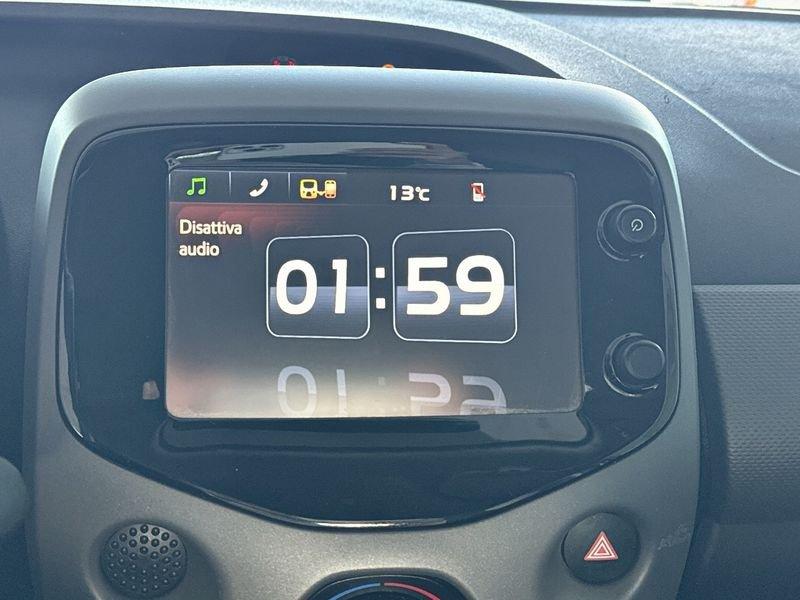 Peugeot 108 Active VTi 72cv S&S Neopatentati
