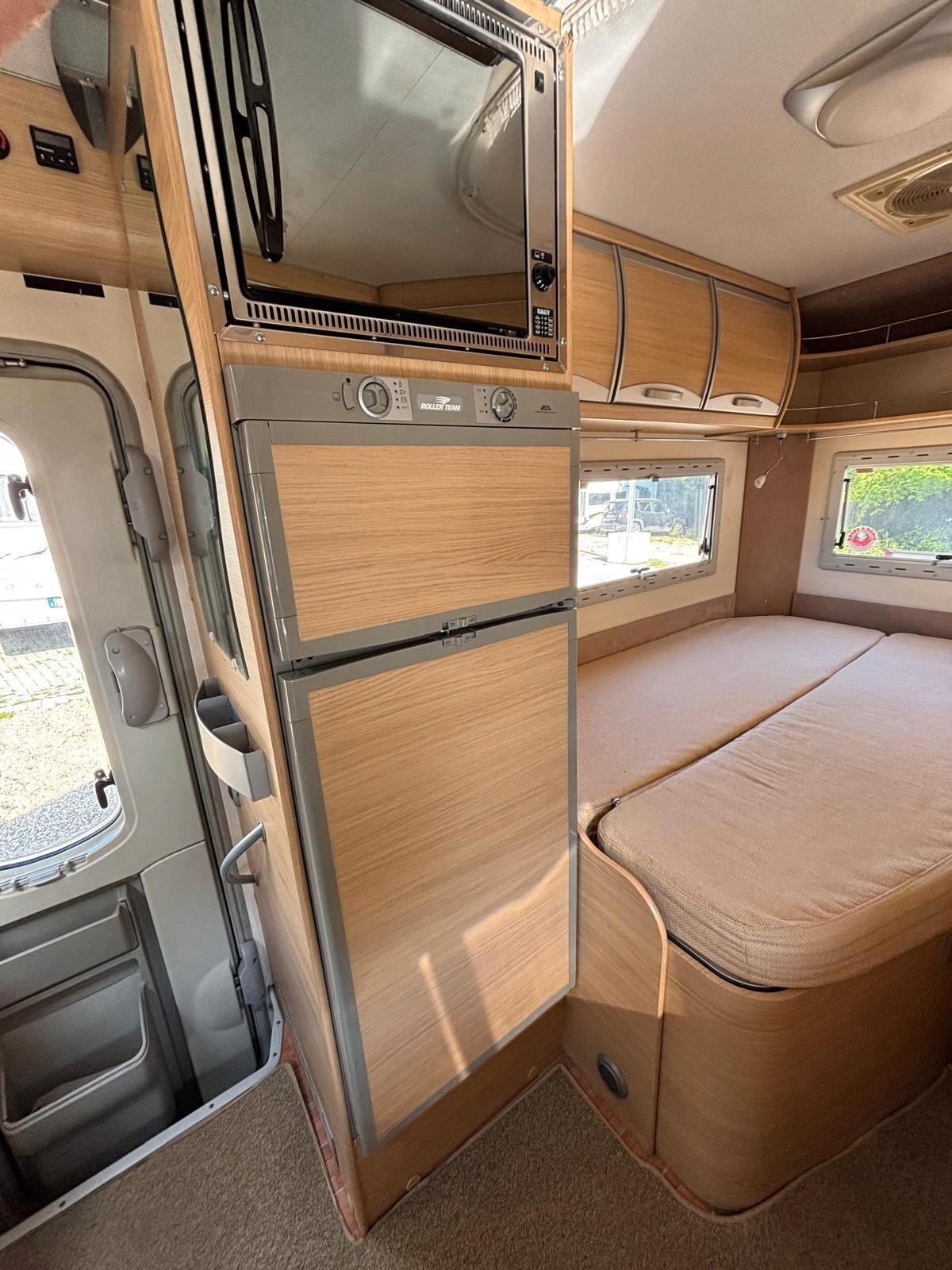 Roller Team Granduca 255P camper