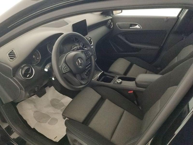 Mercedes-Benz GLA 200 d Sport auto