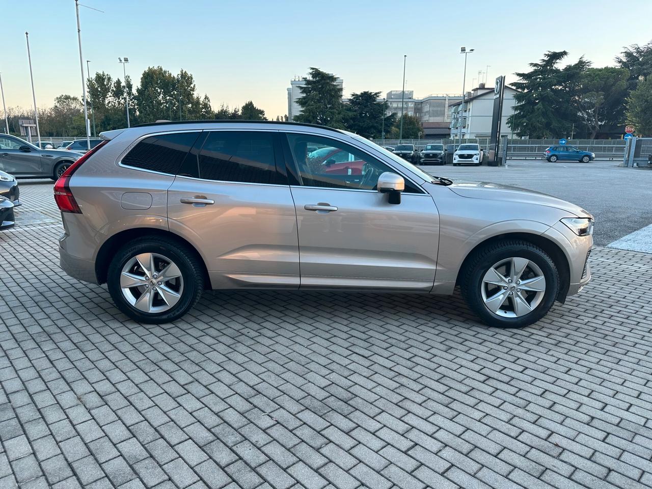 Volvo XC 60 XC60 B4 (d) automatico Business