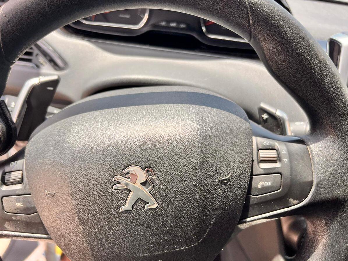 Peugeot 208 1.2 e-VTi 82 CV Stop&Start ETG5 5 porte Active