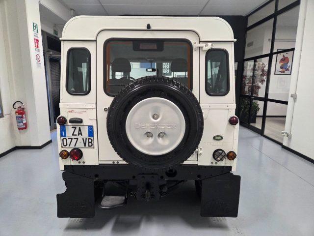 LAND ROVER Defender 90 2.4 TD4 PERFETTA
